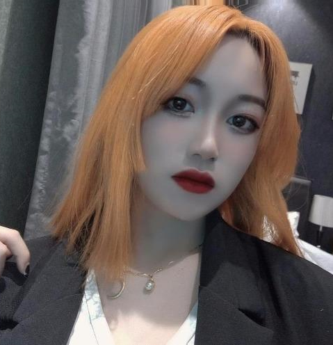 郑州小美女一个